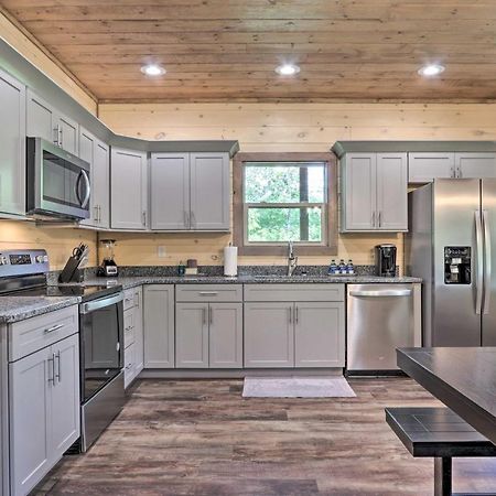 Smoky Cove Retreat With Private Hot Tub And Deck! Villa Sevierville Exterior photo