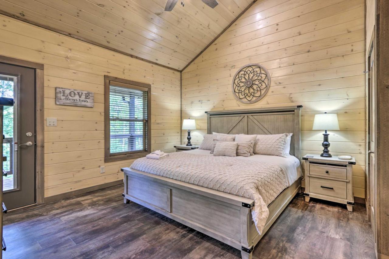 Smoky Cove Retreat With Private Hot Tub And Deck! Villa Sevierville Exterior photo